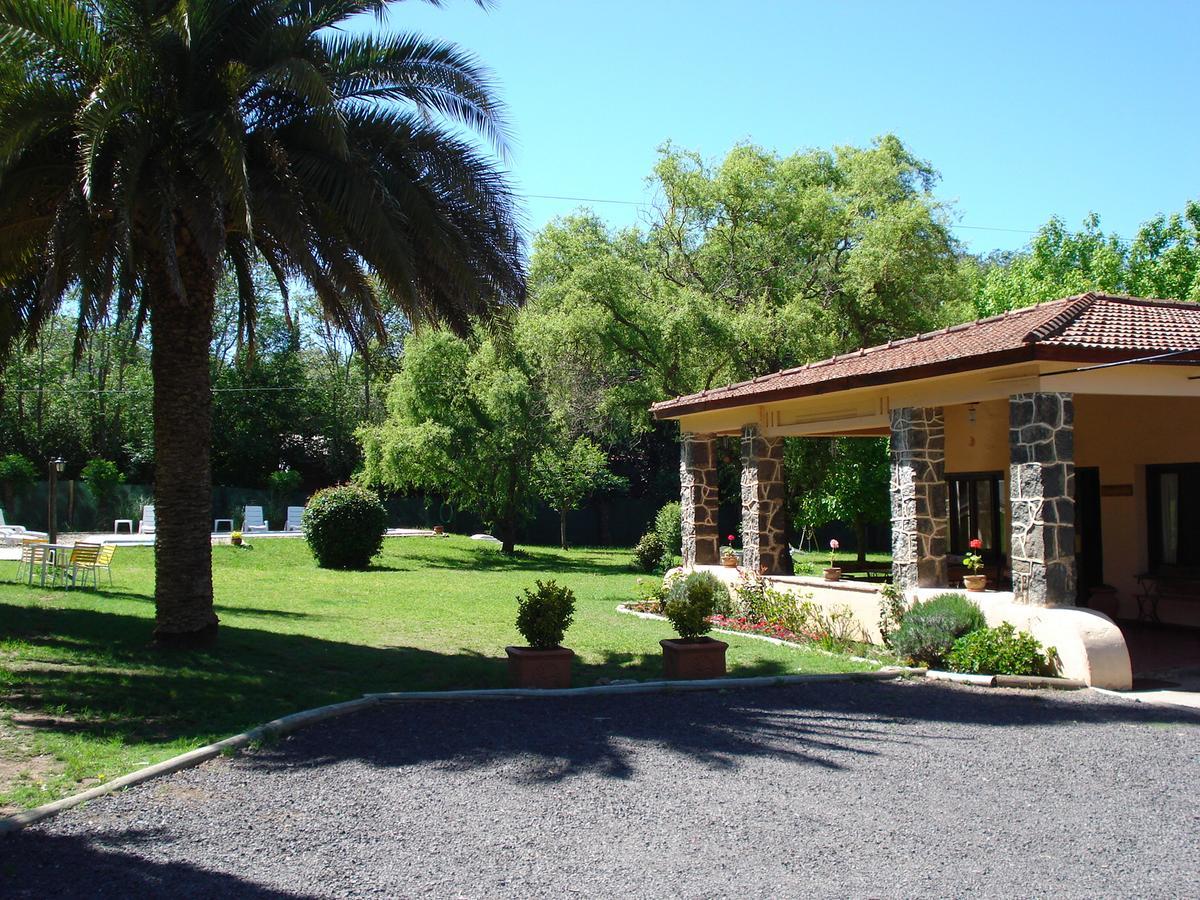 Las Acacias - Posada De Campo Hotel Villa General Belgrano Exterior photo